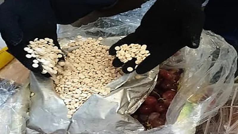 جهود متواصلة "برًا وبحرًا وجوًا" تُثمر عن إحباط تهريب أكثر من 108 ملايين حبة كبتاجون "صور"