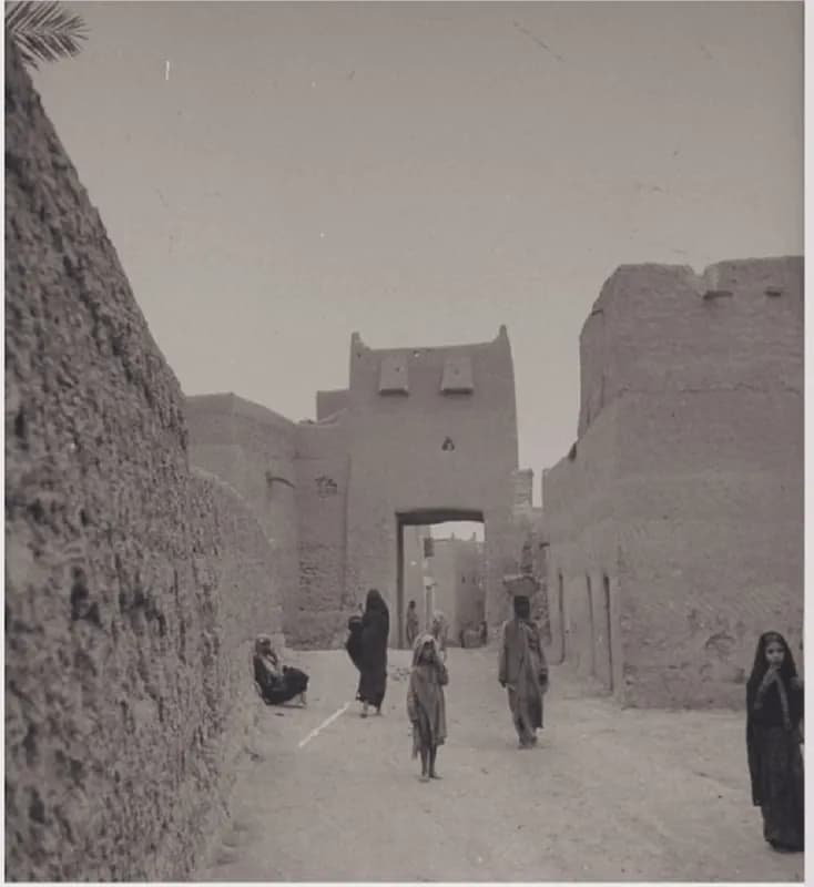 أحد شوارع الرياض بالأربعينات الميلادية