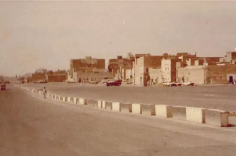 شارع الكباري بأول الثمانينات الميلادية