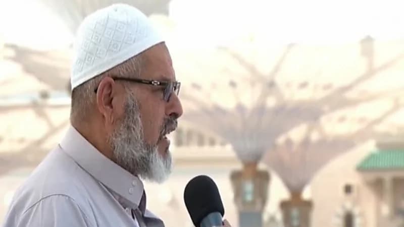 شاهد.. معتمر مصري يعبر عن مشاعره أثناء زيارته للمسجد النبوي