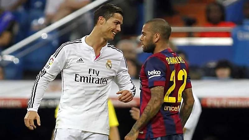 "ألفيش" عن رونالدو: وغد لا يتركك تتنفس لثانية واحدة