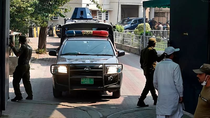 باكستان.. الإفراج عن مغتصب عقب تسوية للزواج بضحيته