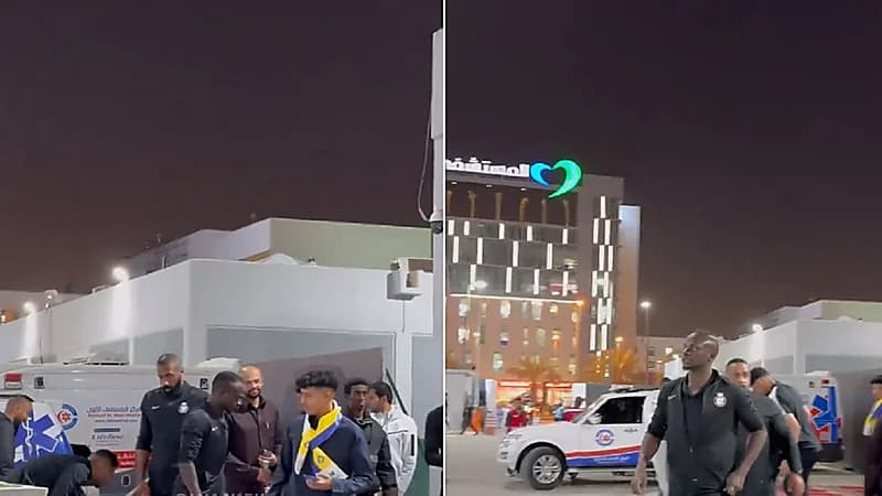 ساديو ماني يؤدي الصلاة مع الجماهير والموظفين .. فيديو