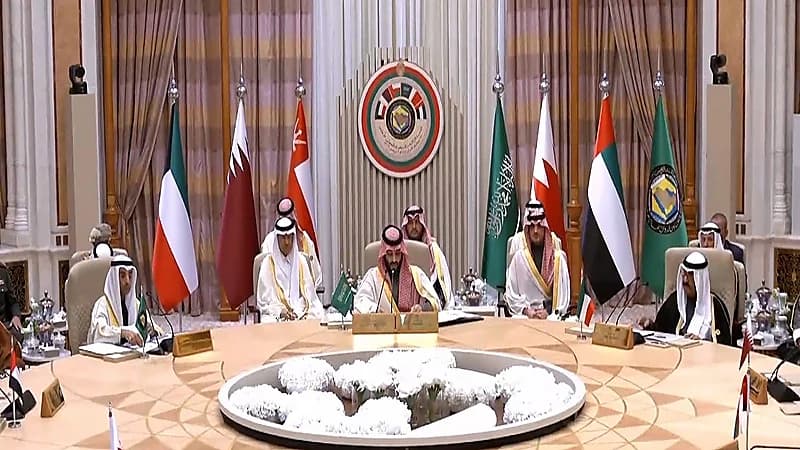 وزير النقل يفتتح الحركة جزئياً بجسر أبو حدرية - الخفجي ويوجه بفتح جسر الأحساء