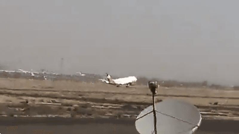 شاهد.. الخطوط اليمنية تطلق أول رحلة بعد انقطاع أكثر من 6 أعوام