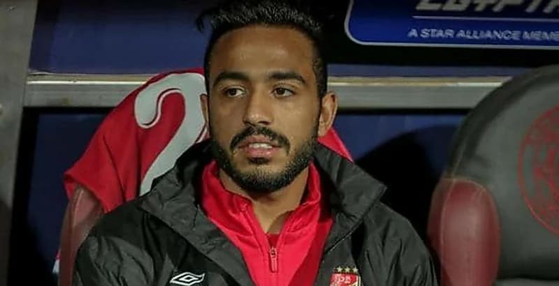 كهربا يتعرض لحادث مروري تسبب في تحطم سيارته الخاصة 