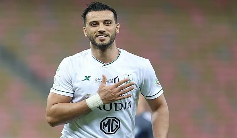 الأهلي يجدد الثقة في السومة ويستغني عن 6 لاعبين
