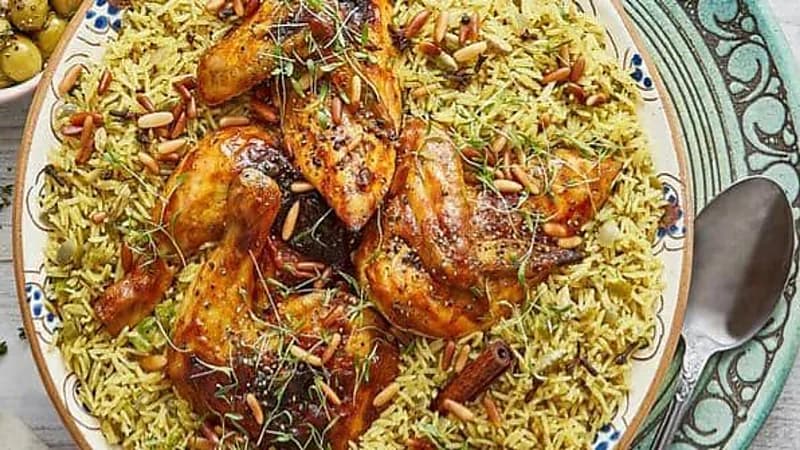 طبق أرز يتسبب في اشتباكات بالأسلحة الرشاشة وسقوط وفيات ومصابين "فيديو"