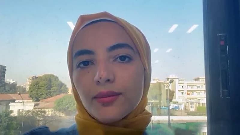 شوارع الدنمارك تتزين بصورة فتاة مصرية ترتدي الحجاب