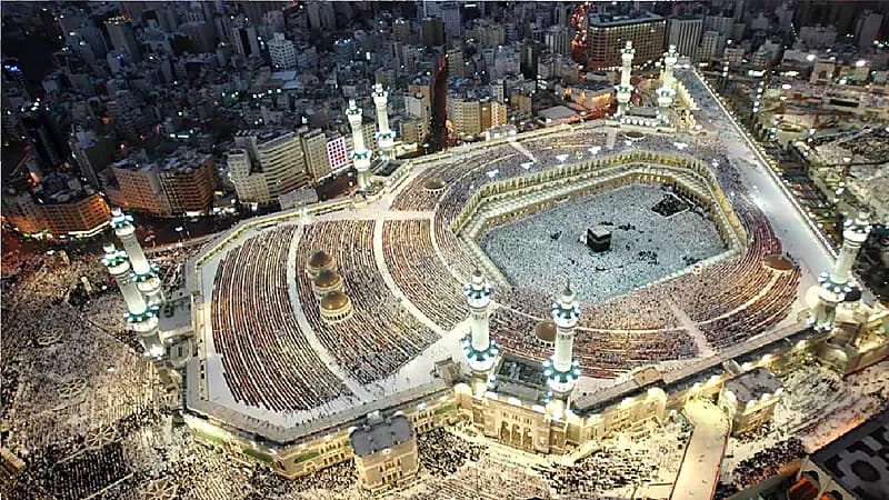 قوات أمن العمرة: عزل حركة المركبات الصغيرة عن المسارات من الساعة الـ9 مساء