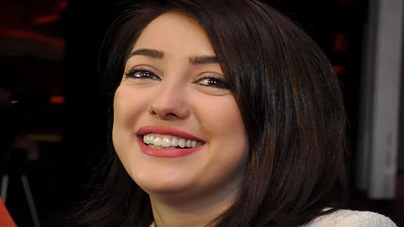 كندة علوش: المرأة السورية لديها مفهوم راسخ وهو خدمة زوجها وأطفالها (فيديو)