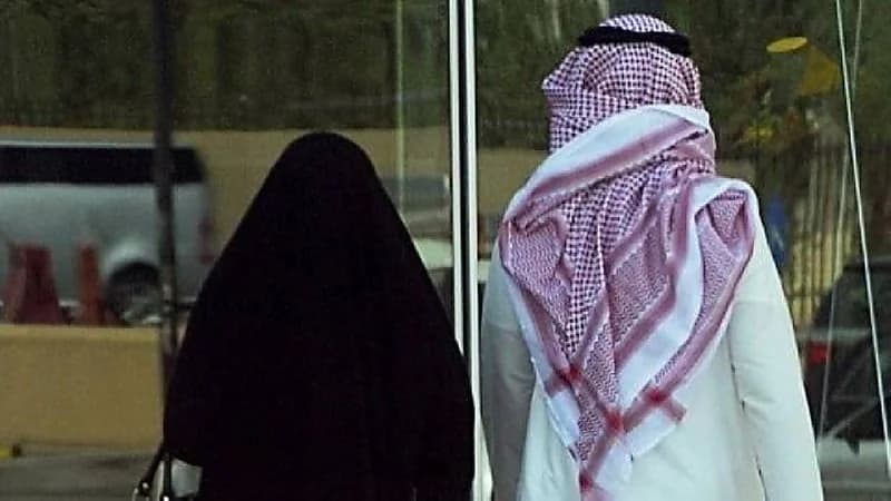 قصة زوجة رفعت دعوى طلاق من زوجها حتى تعود إليه (فيديو)