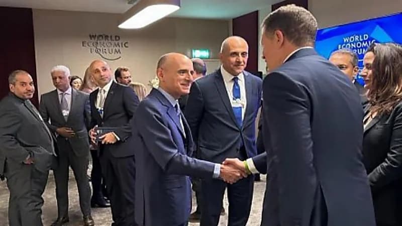 الجبير يستعرض مبادرات المملكة للحفاظ على البيئة والحد من التغير المناخي 