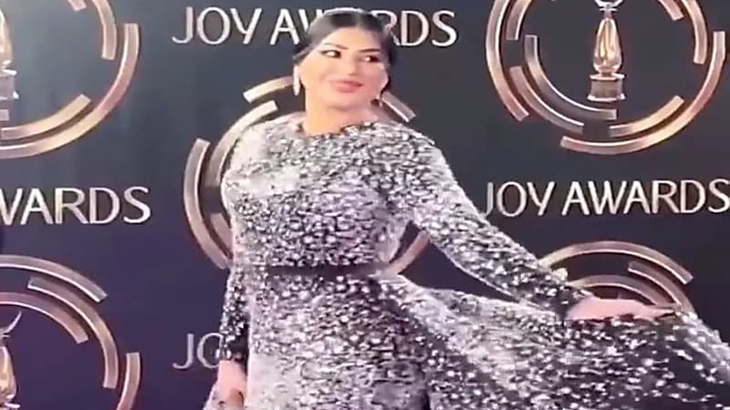 شاهد.. الفنانة ريم عبدالله تخطف الأنظار بإطلالة جديدة في حفل JoyAwards