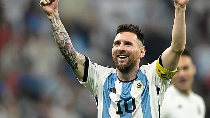 الهلال مستعد لمنح ميسي أعلى راتب بالعالم