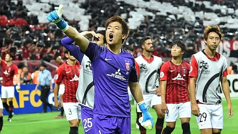 حارس اوراوا الياباني : أريد الفوز والانتقام من خسارة 2019 أمام الهلال