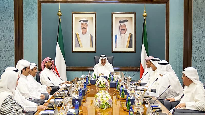 "الوزراء الكويتي" يوافق على مشروع مرسوم بحل مجلس الأمة