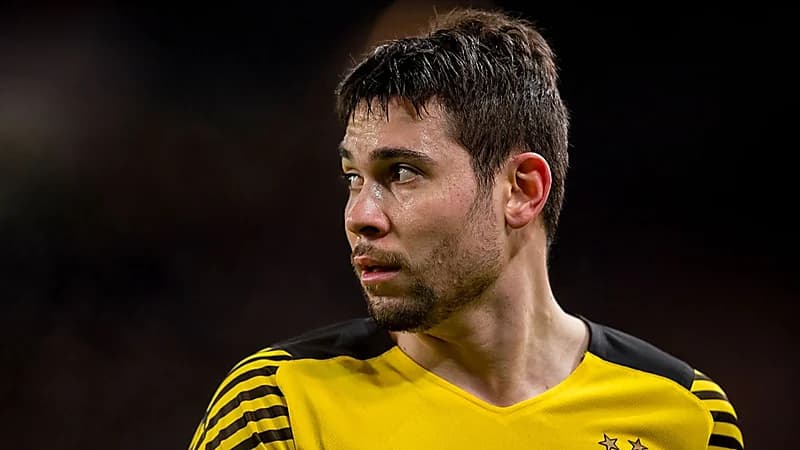 جماهير الهلال تطالب "ابن نافل" بالتعاقد مع جيريرو