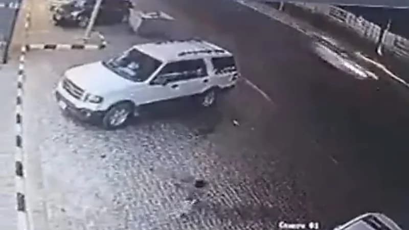 سرعة بديهة مواطن تنقذ طفلاً من الموت المحقق في الجوف .. فيديو