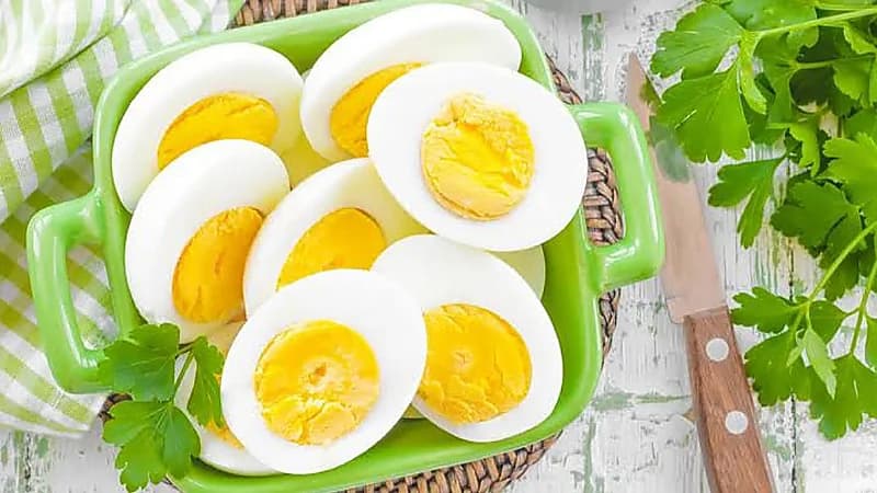 خالد النمر: البيض بريء من ارتفاع الكليسترول