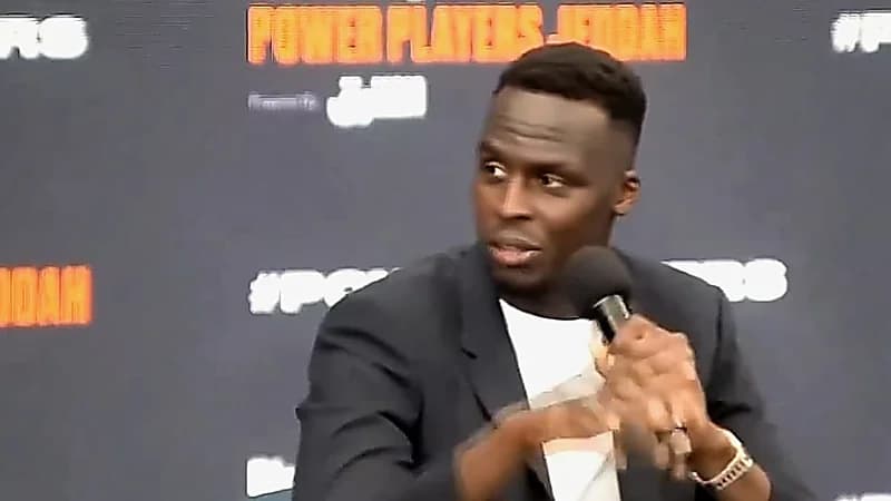 ميندي: كنت أعتقد أن المتواجدين في مباراتنا ضد الهلال مشجعوا تشيلسي   ..  فيديو