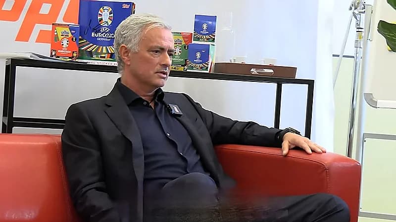 مورينيو يعلق حول أنباء تدريبه في روشن