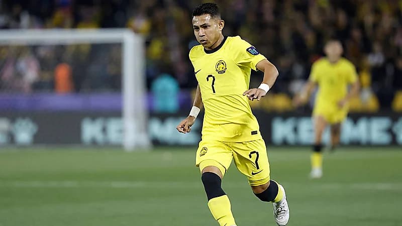 بعد الاعتداء عليه بالحمض الكاوي .. لاعب ماليزي في حالة حرجة