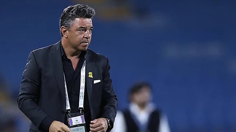 الانضباط تغرم مدرب الاتحاد