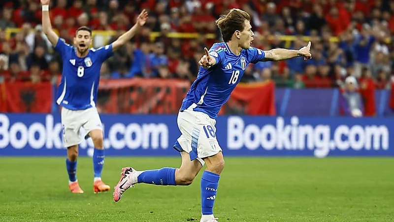 إيطاليا تقلب الطاولة على ألبانيا بثنائية .. فيديو