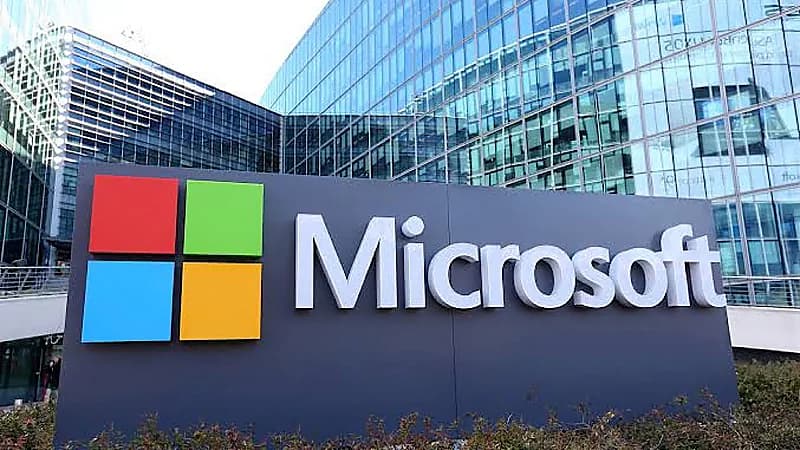 مايكروسوفت تعلن إصلاح السبب الرئيسي لـ ⁧‫ العطل التقني‬⁩ في تطبيقاتها