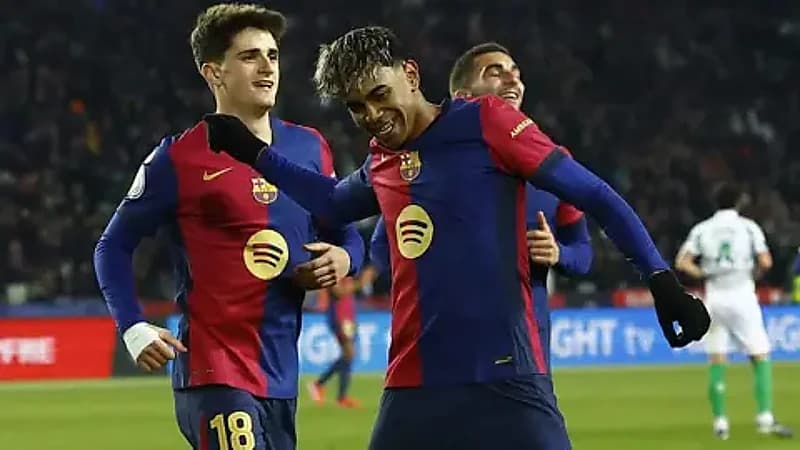 بريد إلكتروني يُغير مصير يامال ويُنقذه من قبضة إسبانيول