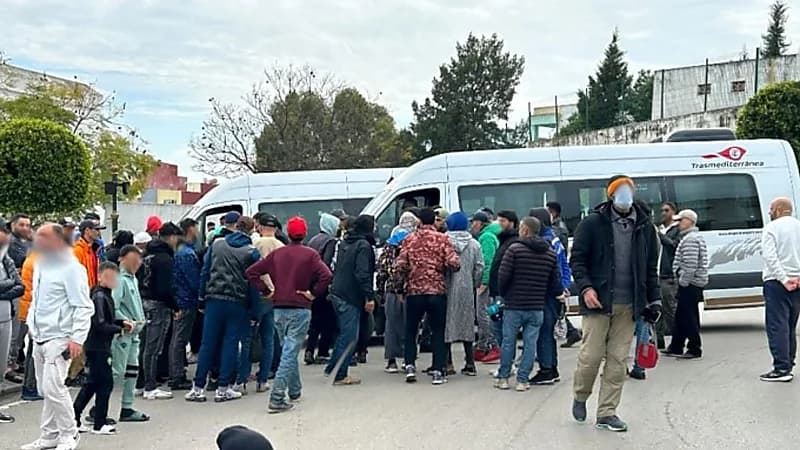 احتجاجات مدمني المخدرات تشعل شوارع المغرب .. صور