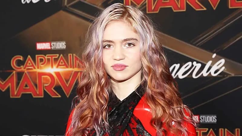 صديقة إيلون ماسك السابقة تكشف عن تشخيصها بالتوحد واضطراب فرط الحركة