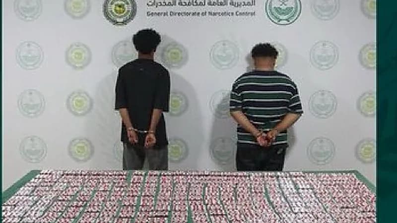 القبض على شخصين لترويجهما 4,720 قرص مخدر  و2.1 كلجم من الحشيش