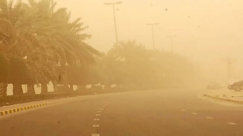 العقيل يوضح متى تكون الأتربة المثارة على الطرق السريعة أقل .. فيديو