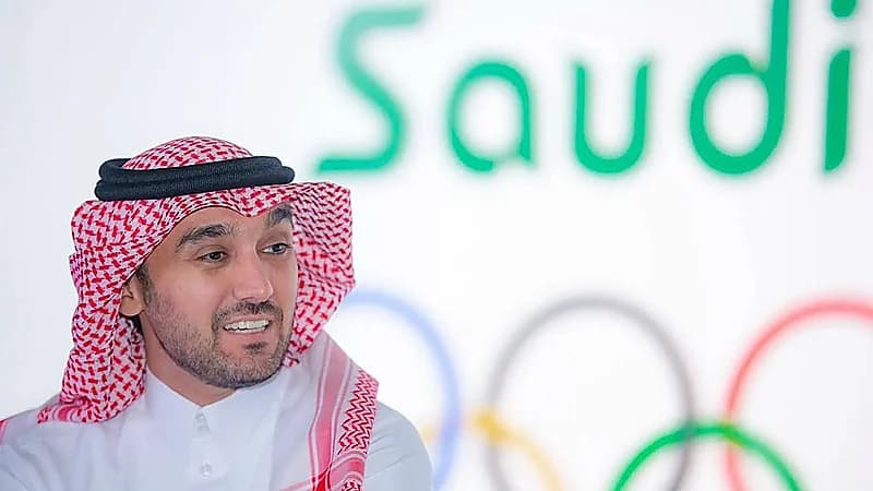 وزير الرياضة: لم تكن هناك نقاشات مع صلاح للعب في روشن