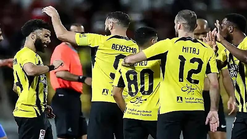 مدرب الاتحاد يبدأ تجهيز البدلاء