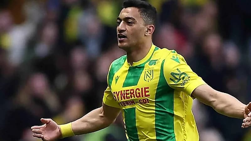 مصطفى محمد يكشف سبب غيابه