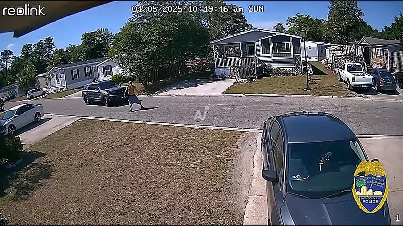 فتاة تبلغ عن شريكها المدمن فتقوم الشرطة بدهسه على الفور.. فيديو