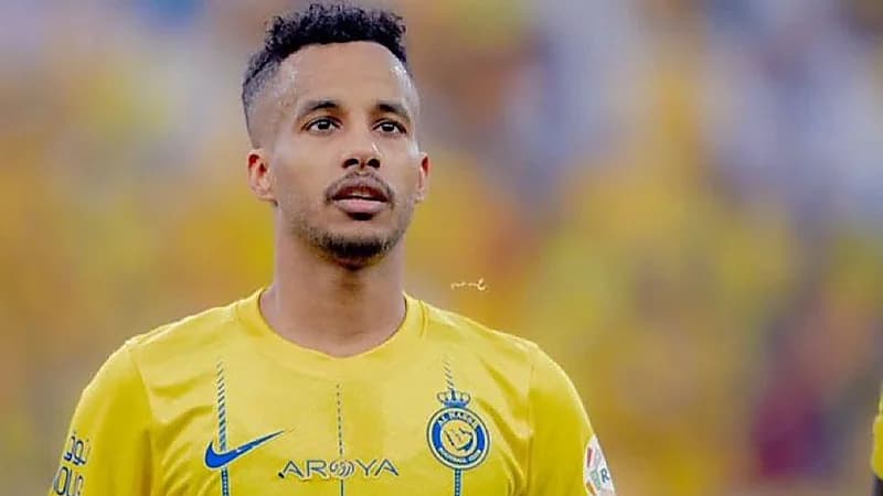 النصر يبلغ عبدالرحمن غريب بالبحث عن نادي آخر