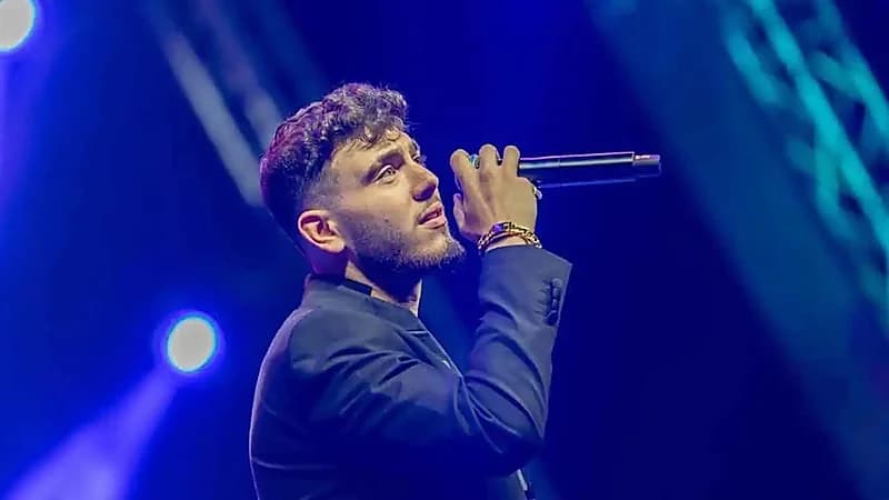 حفل الشامي بالنرويج يشهد فوضى بسبب اقتحام المعجبين