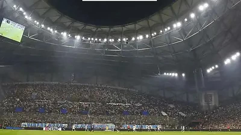 تأجيل مباراة مرسيليا وباريس سان جيرمان