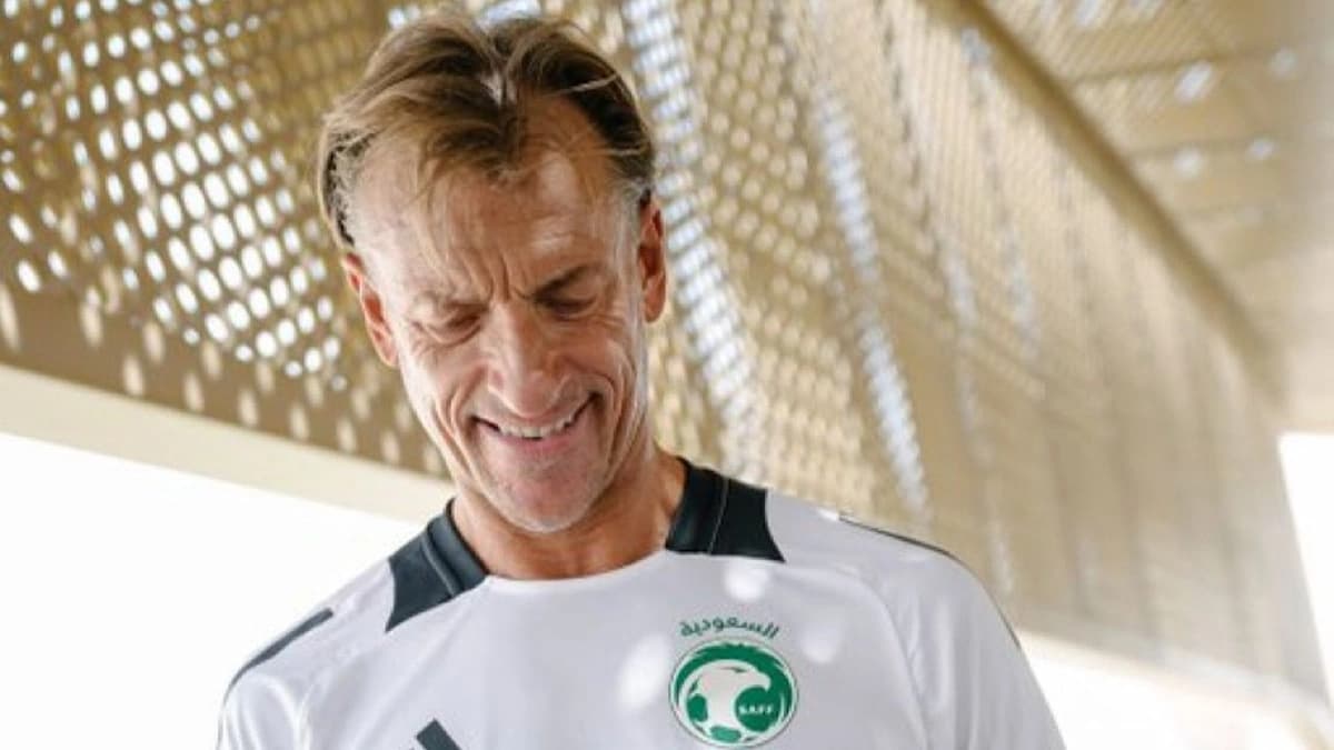 رينارد يختار حارس مرمى المنتخب أمام لقاء  إندونيسيا