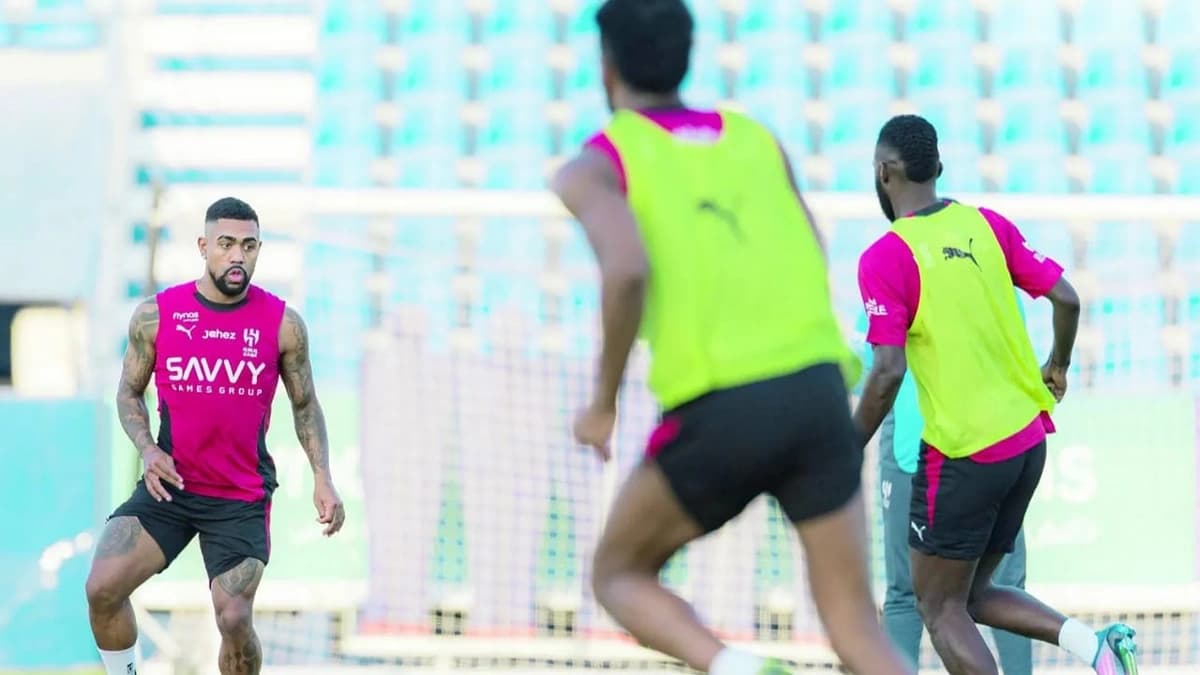 مالكوم يطمئن جماهير الهلال بعد فحوصات مفصل القدم