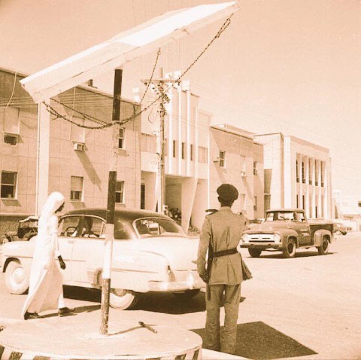 صوره نادرة لقصر الحكم في الرياض قبل 71 عام