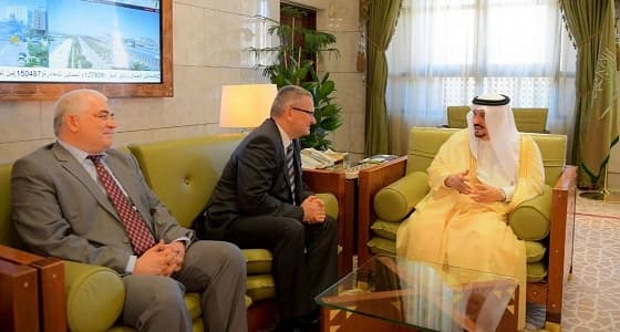 أمير الرياض يستقبل سفير بولندا لدى المملكة