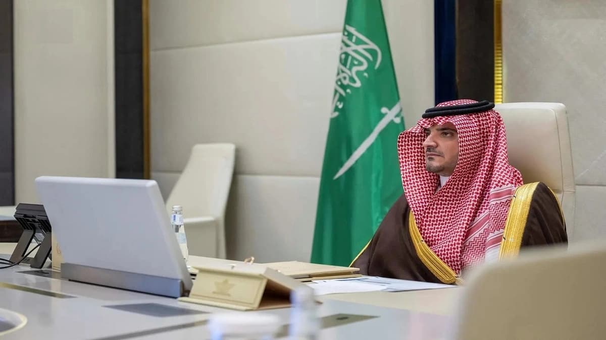 تدشين وحدة الأورام المتنقلة التابعة للخدمات الطبية بوزارة الداخلية