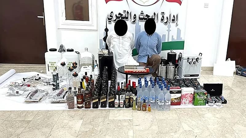 ضبط طبيب وكابتن طيار في قضيتي ذخائر وخمور والداخلية الكويتية تكشف الرابط