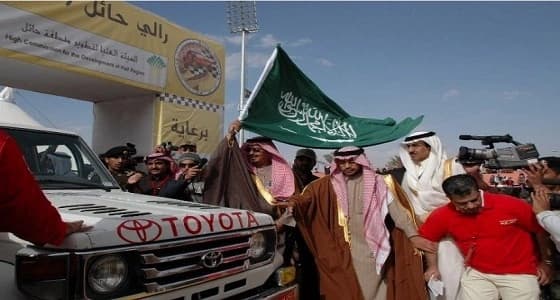 بالصور.. أمير حائل يطلق اسم الأمير سعود بن عبدالمحسن على جائزة رالي