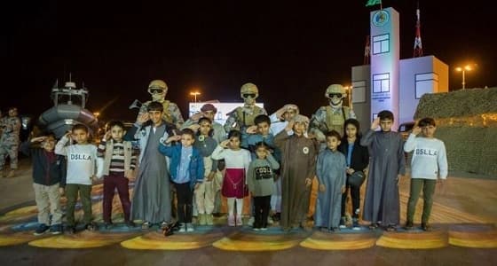 بالصور.. تجهيزات قوة أمن الحدود الخاصة تجذب زوار الجنادرية